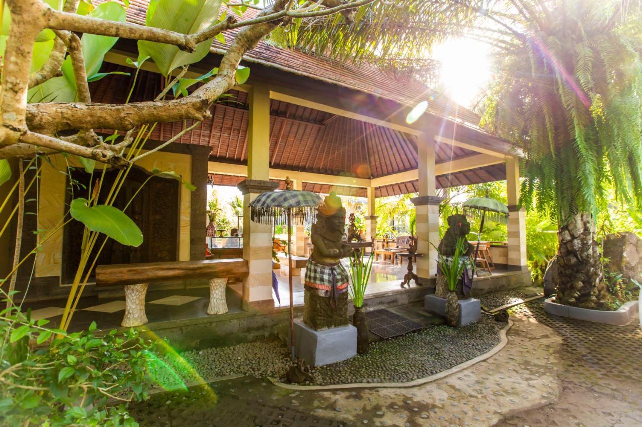 Asri Sari Villa Ubud Екстериор снимка